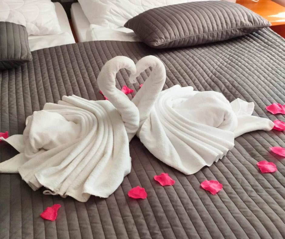 טברדושין Hotel Limba Ctt מראה חיצוני תמונה